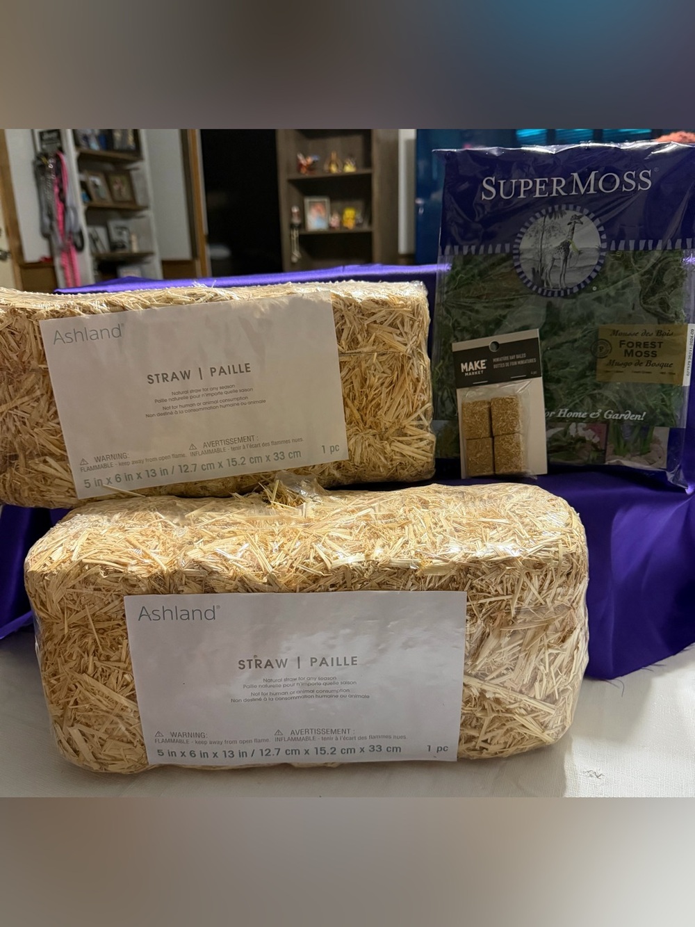 New Moss and straw bales